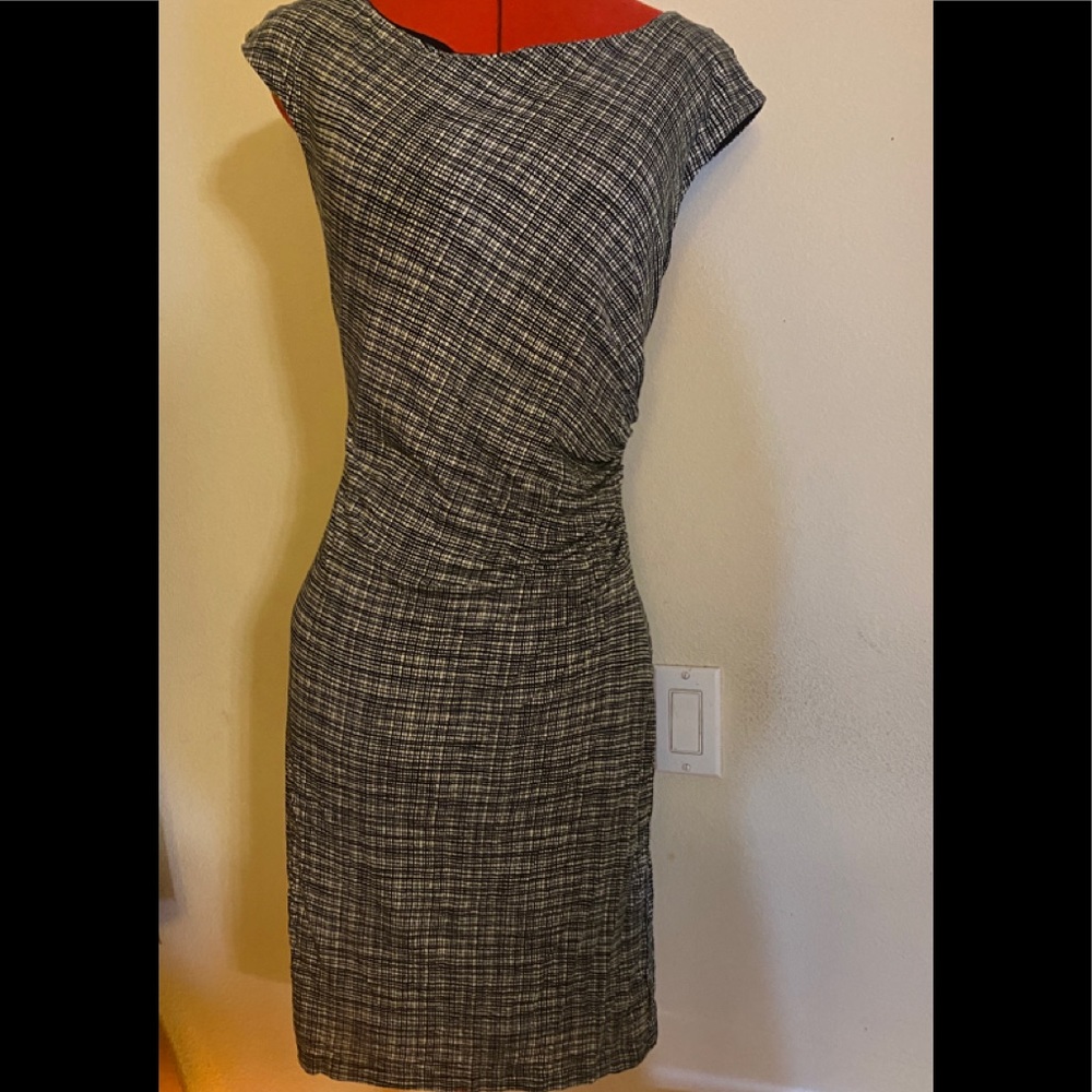 LOFT Dress midi black and white Sz Large